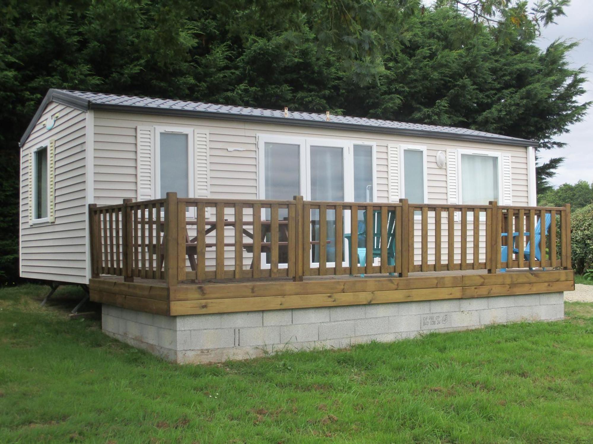 Les Mobile Home De Kerroyal Garlan Екстериор снимка