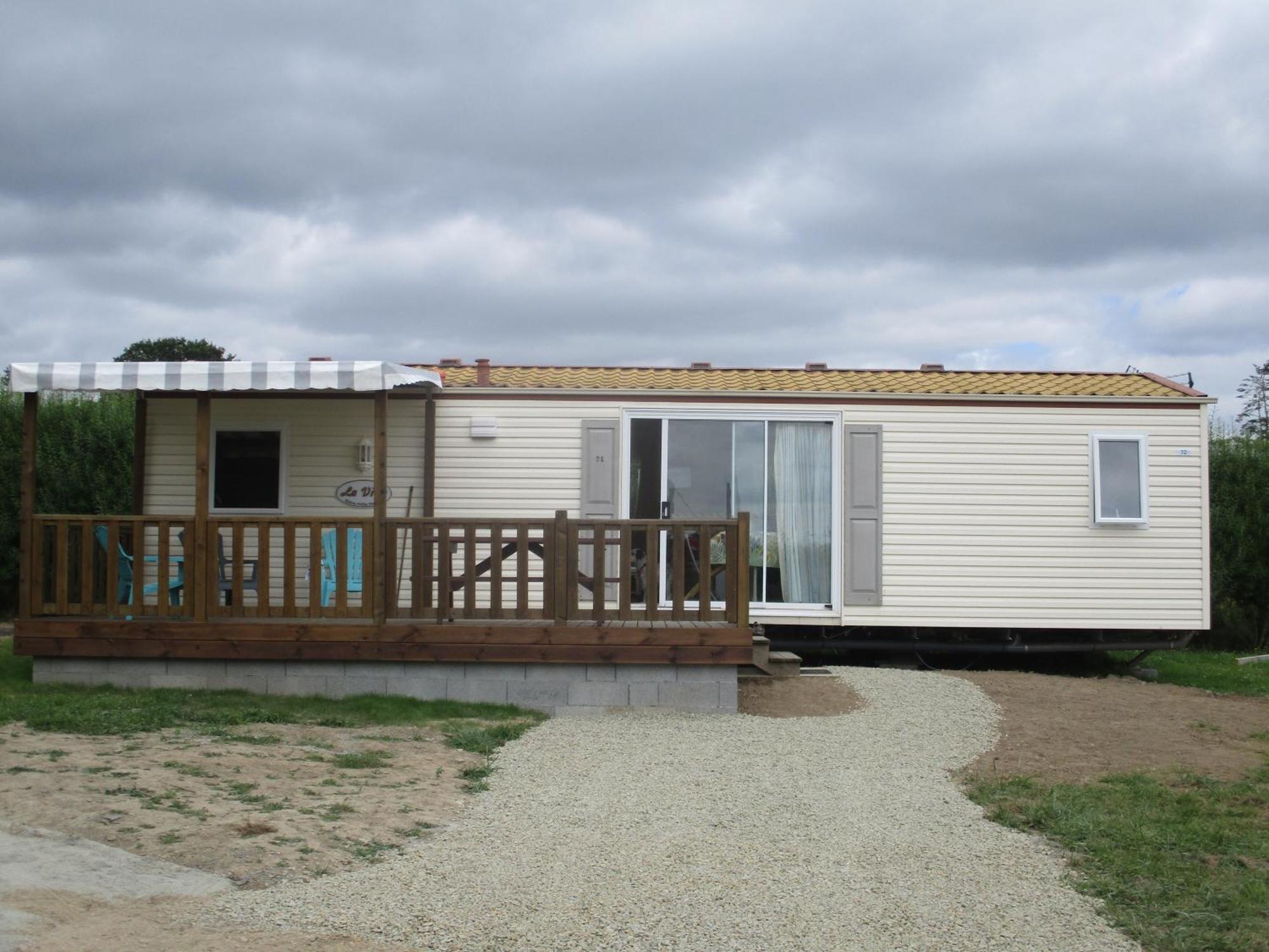 Les Mobile Home De Kerroyal Garlan Екстериор снимка