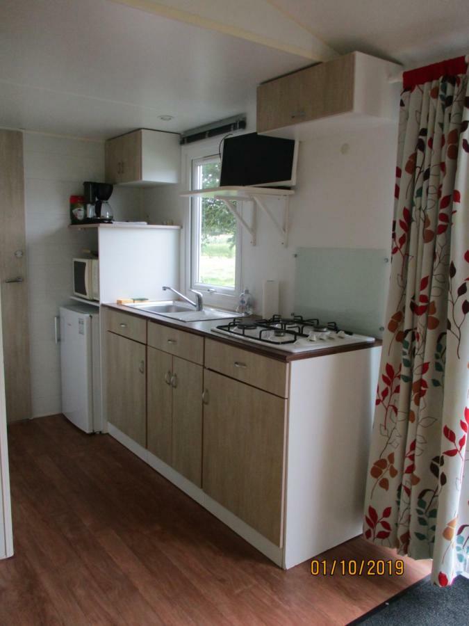 Les Mobile Home De Kerroyal Garlan Екстериор снимка