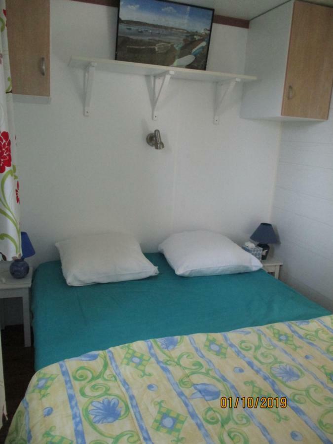 Les Mobile Home De Kerroyal Garlan Екстериор снимка